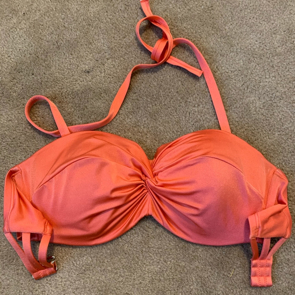 Victoria's Secret Bikini top 36D color is coral